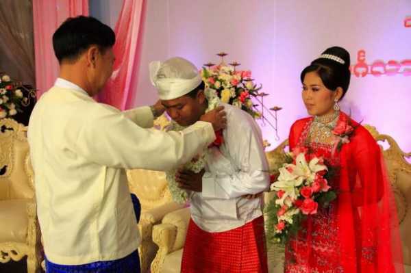 缅甸婚礼习俗有哪些？ 缅甸的婚俗百度百科